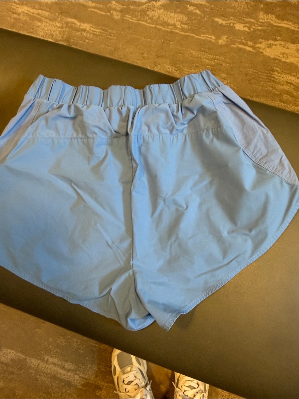 ALO Yoga Light Blue Athletic Shorts with Elastic Waist - Picture 4 of 5